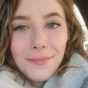 Meet your Posher, Sarah Beth